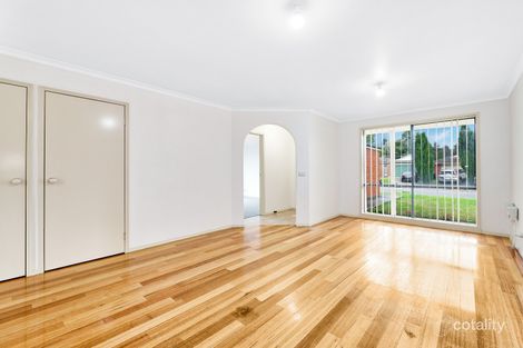 Property photo of 10 Merribah Way Cranbourne West VIC 3977