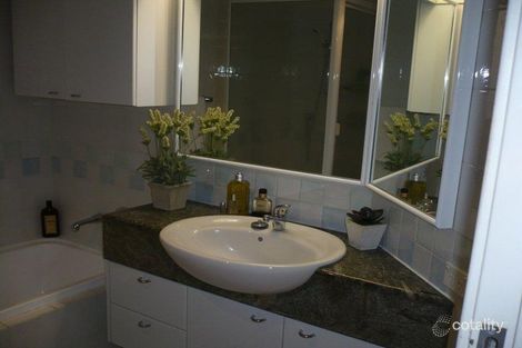 Property photo of 1/16 Bright Street Kangaroo Point QLD 4169