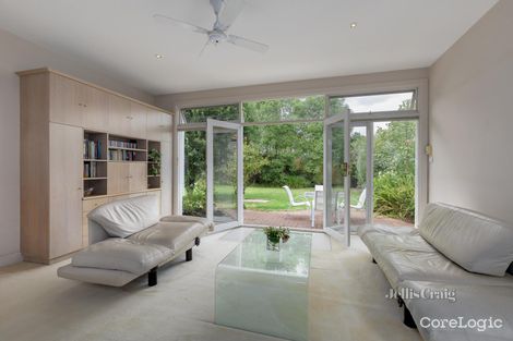 Property photo of 28 Virginia Street Mount Waverley VIC 3149
