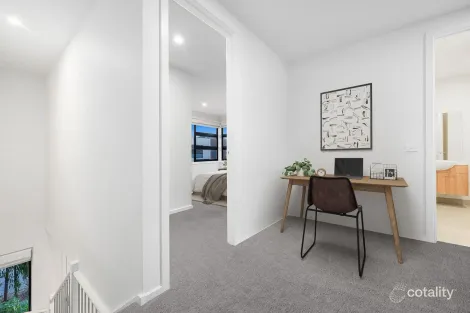 Property photo of 12 Hakea Place Keysborough VIC 3173