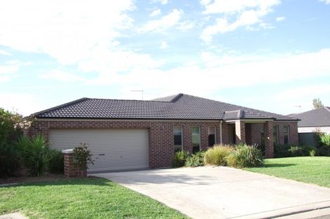 Property photo of 15 Pettett Close Miners Rest VIC 3352