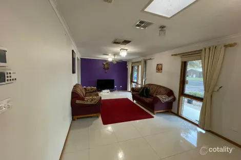 Property photo of 11 Lobelia Drive Parafield Gardens SA 5107