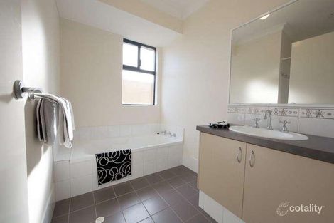 13b Colwyn Rd, Bayswater, WA 6053