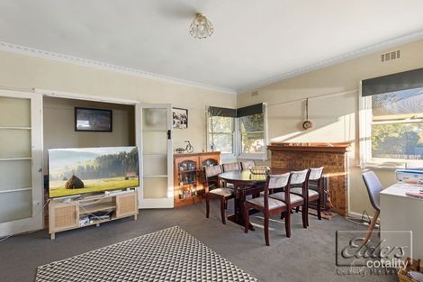 Property photo of 57 Victoria Street Eaglehawk VIC 3556