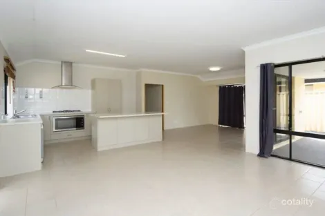 Property photo of 46 Reeves Approach Dalyellup WA 6230