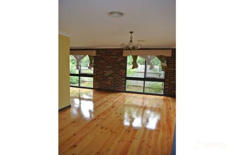 Property photo of 5 Dawn Court Glen Waverley VIC 3150
