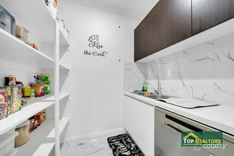 Property photo of 71 Stonehenge Drive Cobblebank VIC 3338