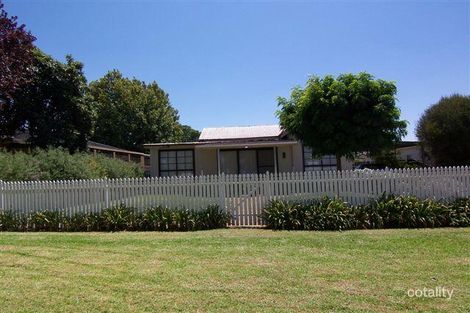 Property photo of 13 Walla Avenue Griffith NSW 2680