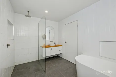 Property photo of 94 Chapman Parade Faulconbridge NSW 2776