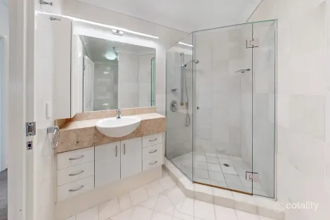 Property photo of 152/35 Howard Street Brisbane City QLD 4000