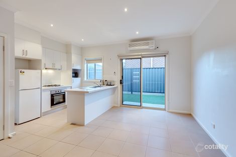 Property photo of 21 Yumbarra Parade Wollert VIC 3750