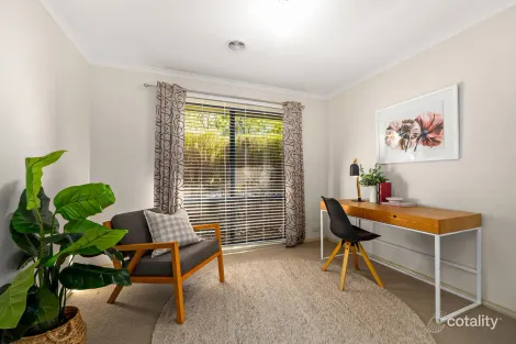 Property photo of 2/34 Proserpine Circuit Amaroo ACT 2914