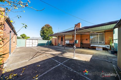 Property photo of 72 McIntyre Road Sunshine North VIC 3020