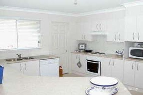 Property photo of 4 Jade Place Meroo Meadow NSW 2540
