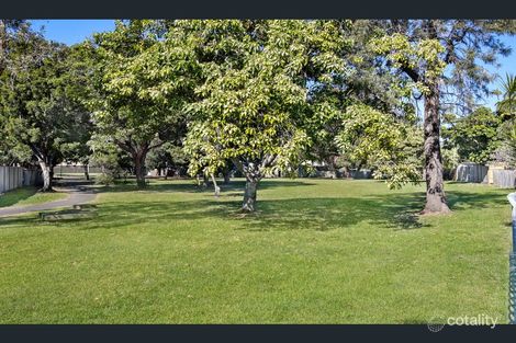 Property photo of 32 Deagon Drive Runaway Bay QLD 4216