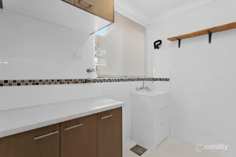 Property photo of 5/6 Mount Henry Road Como WA 6152