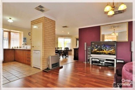 Property photo of 12 Chartwell Place Leeming WA 6149