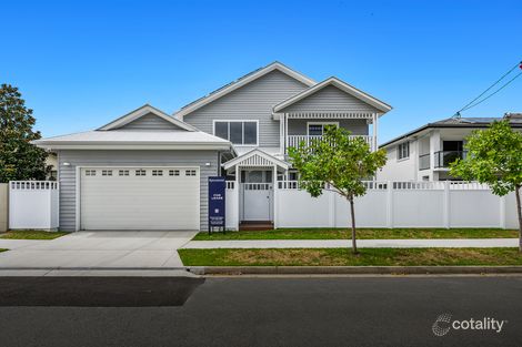 Property photo of 30 Sandpiper Drive Burleigh Waters QLD 4220