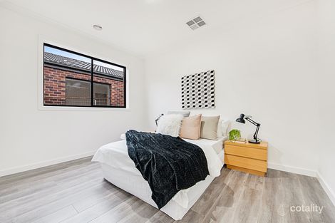 Property photo of 32 Platypus Chase Beveridge VIC 3753