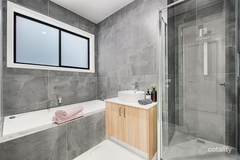 Property photo of 32 Platypus Chase Beveridge VIC 3753