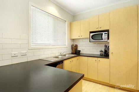 Property photo of 8 Seggan Circle Gowanbrae VIC 3043