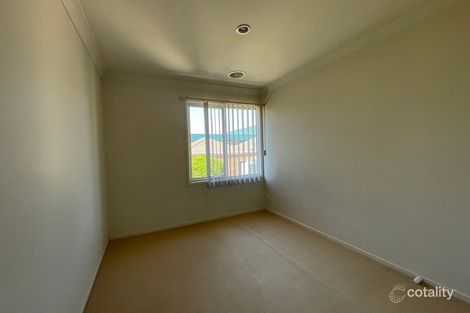 Property photo of 9A Wentworth Drive Taylors Lakes VIC 3038