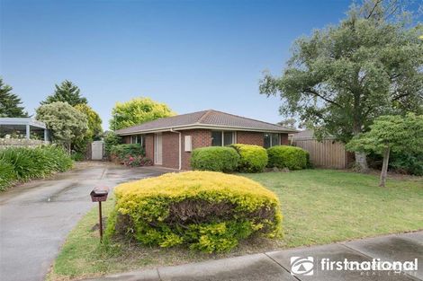 Property photo of 18 Collins Crescent Berwick VIC 3806