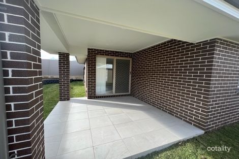 8 Wren Way, North Rothbury, NSW 2335