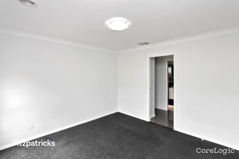 Property photo of 18 Darcy Drive Boorooma NSW 2650