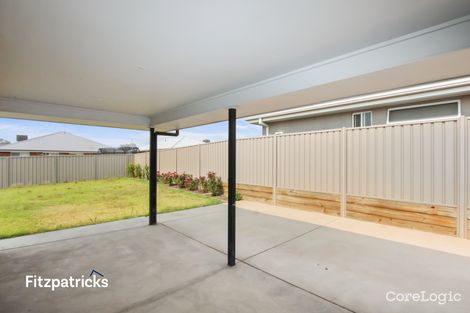 Property photo of 18 Darcy Drive Boorooma NSW 2650