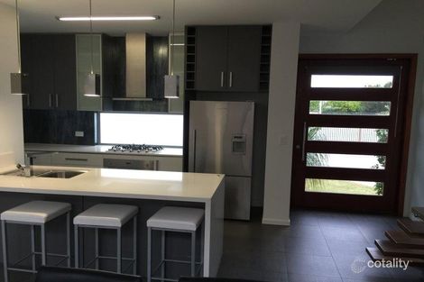 Property photo of 18 Jurien Crescent Varsity Lakes QLD 4227