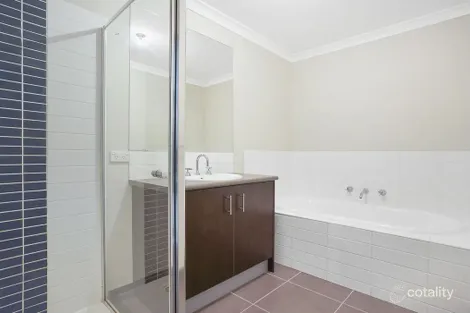 Property photo of 3 Newland Walk Mernda VIC 3754