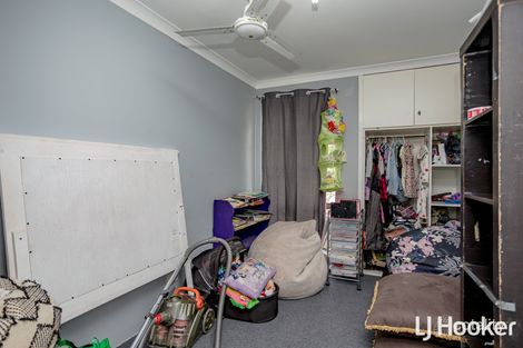 Property photo of 39 Redheart Drive Thornlie WA 6108