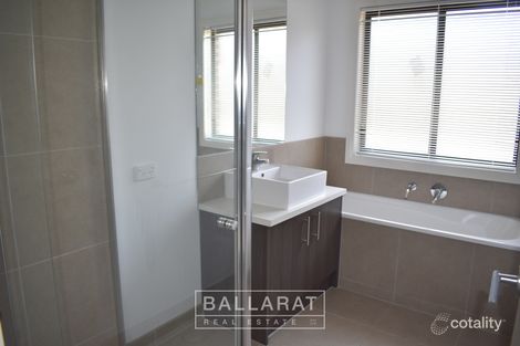 Property photo of 6 Neway Avenue Delacombe VIC 3356