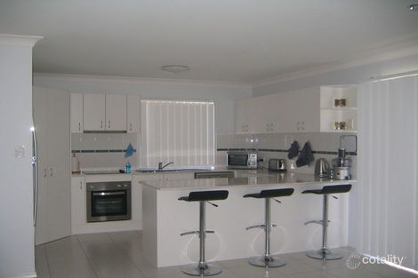 Property photo of 10 York Close Oxley QLD 4075