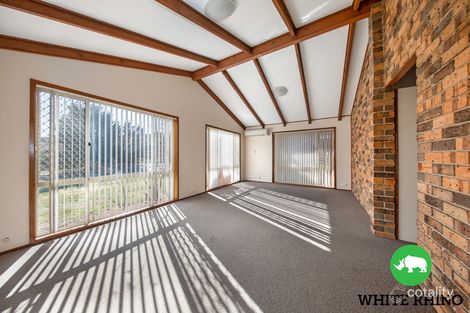 Property photo of 32 Brudenell Drive Jerrabomberra NSW 2619