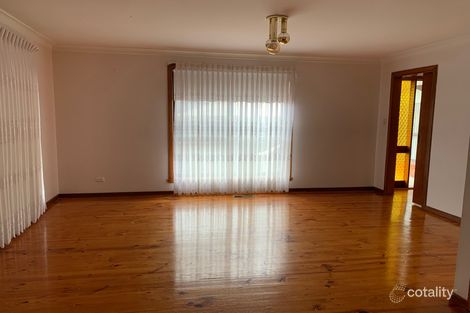 Property photo of 8 Hermitage Court Meadow Heights VIC 3048