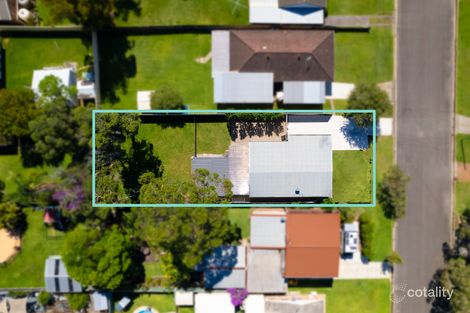 Property photo of 18 Shamrock Drive Berkeley Vale NSW 2261