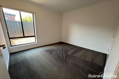 Property photo of 12 Trident Crescent Fraser Rise VIC 3336