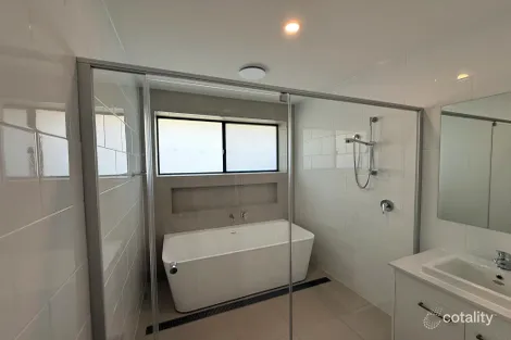 Property photo of 39 Evi Circuit Pialba QLD 4655