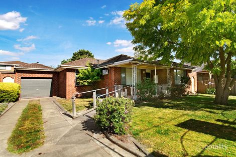17 Downs Rd, Seaford, VIC 3198