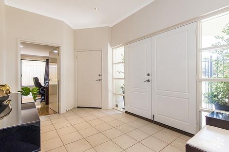 Property photo of 45 Gentilli Way Salter Point WA 6152