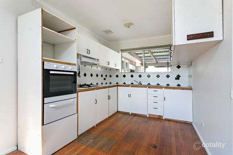 Property photo of 17 Downs Road Seaford VIC 3198