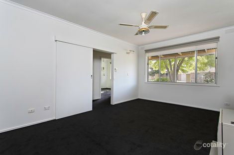 Property photo of 17 Downs Road Seaford VIC 3198