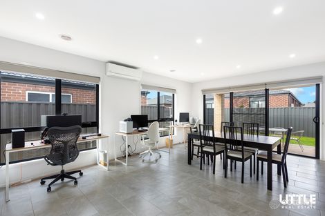 Property photo of 31 Henbury Street Tarneit VIC 3029