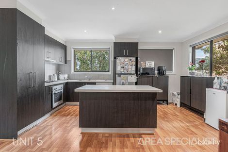 Property photo of 5/59 Fairholme Boulevard Berwick VIC 3806