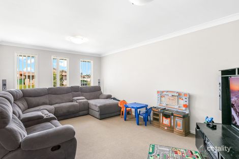 Property photo of 23 Mileham Circuit Rutherford NSW 2320