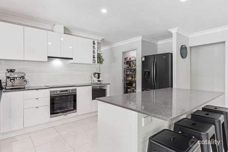Property photo of 100 Wattlebird Drive Elimbah QLD 4516