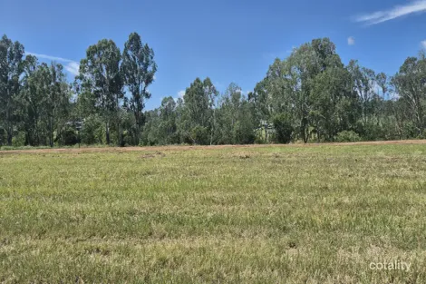 Property photo of 62 Waterfront Drive Karalee QLD 4306