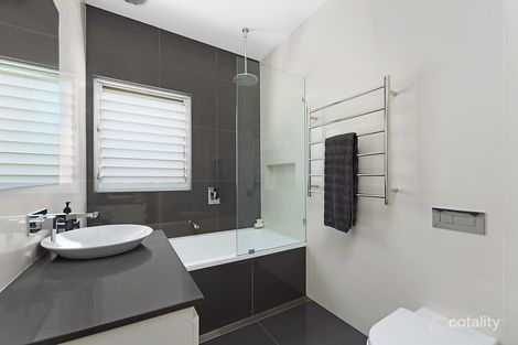 Property photo of 7 Walter Street Mangerton NSW 2500